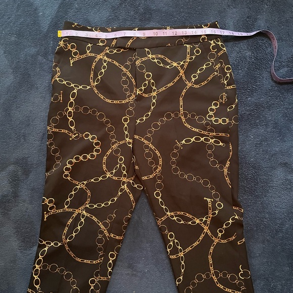 New Zara black pants with gold chain pattern
size 10 - Picture 6 of 8